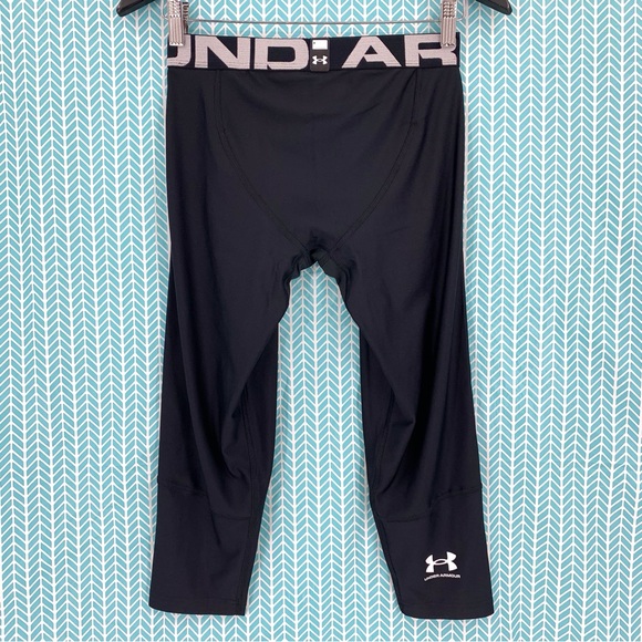 Under Armour NWT Boys' Black HeatGear Armour 3/4 Leggings, Large - Picture 5 of 16
